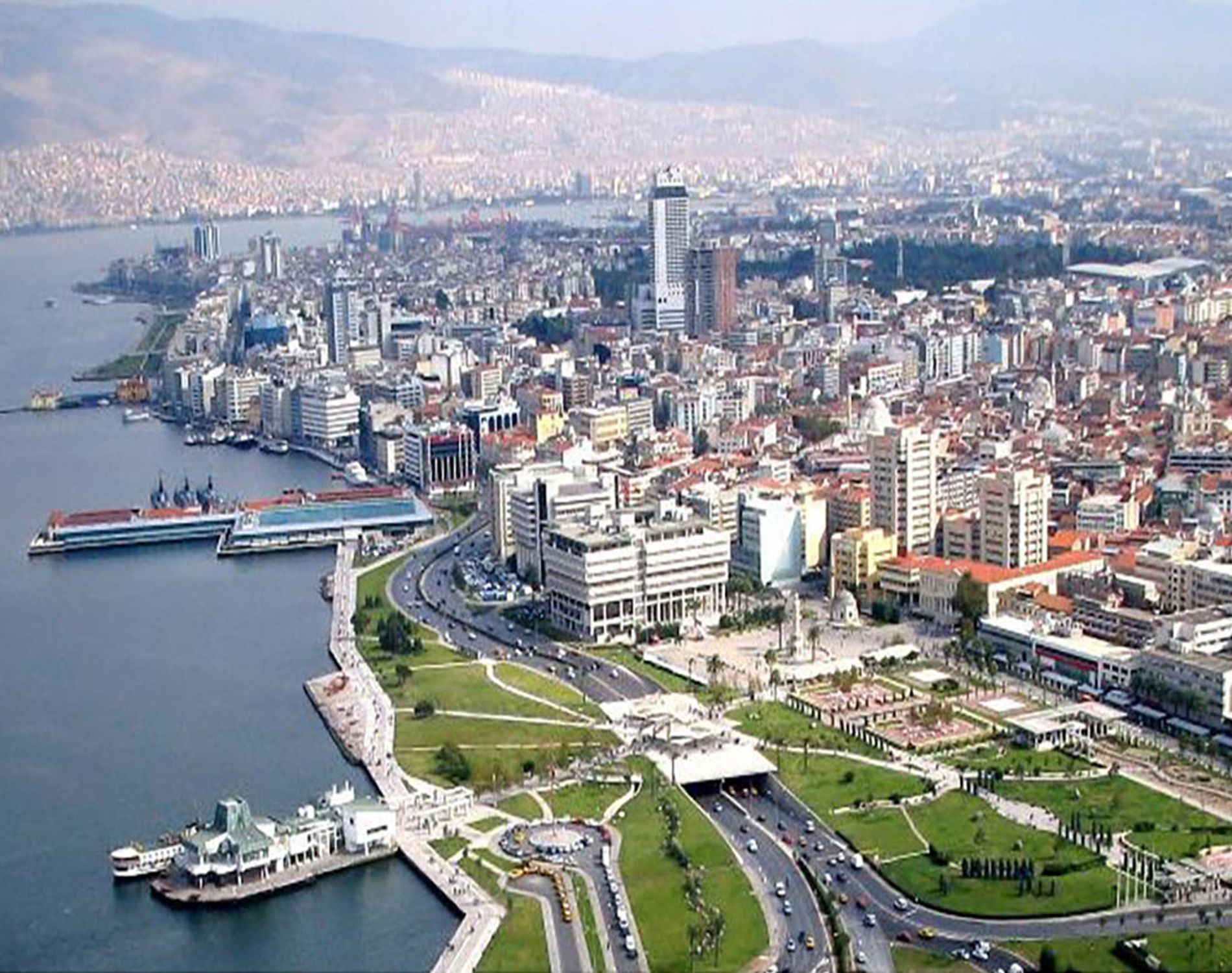 Karabağlar Araç Kiralama - Araç Kiralama