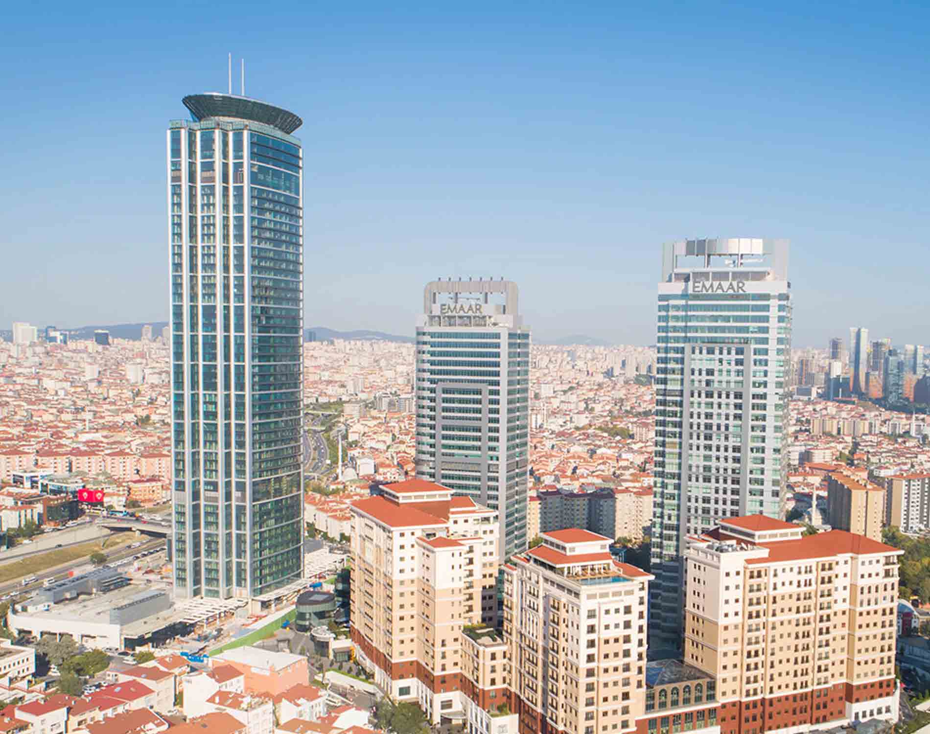 İstanbul Emaar Square AVM Araç Kiralama - Araç Kiralama